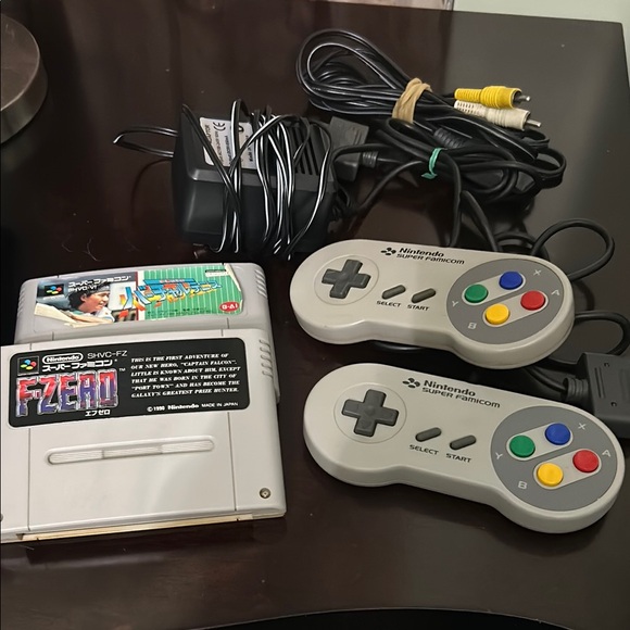Nintendo Super Famicom Console - Gray - Picture 3 of 3